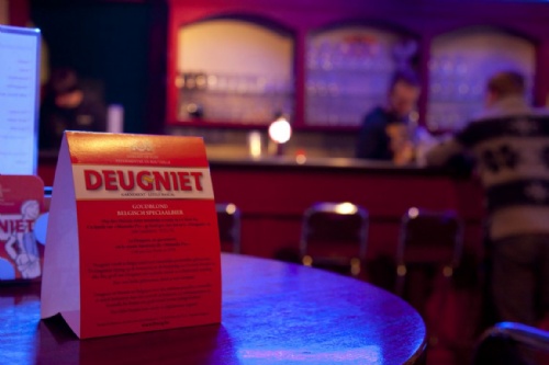 Den Deugniet(32)
